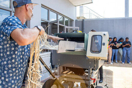 Decorticator Operation